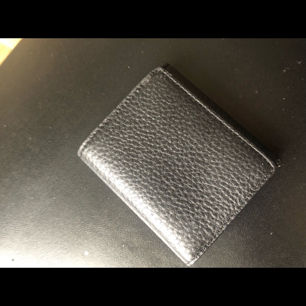 black leather wallet never used no tags very soft - Picture 8 of 8